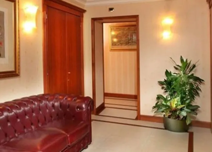 Serena Srl מלון 3*