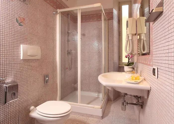 Serena Srl 3* רומא