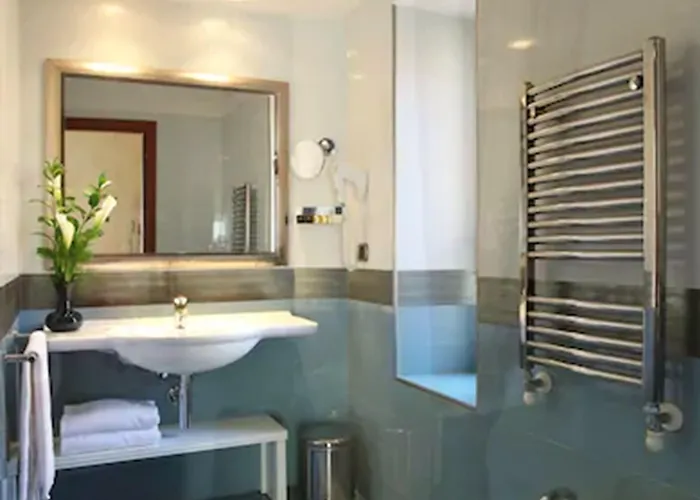 Serena Srl מלון 3*